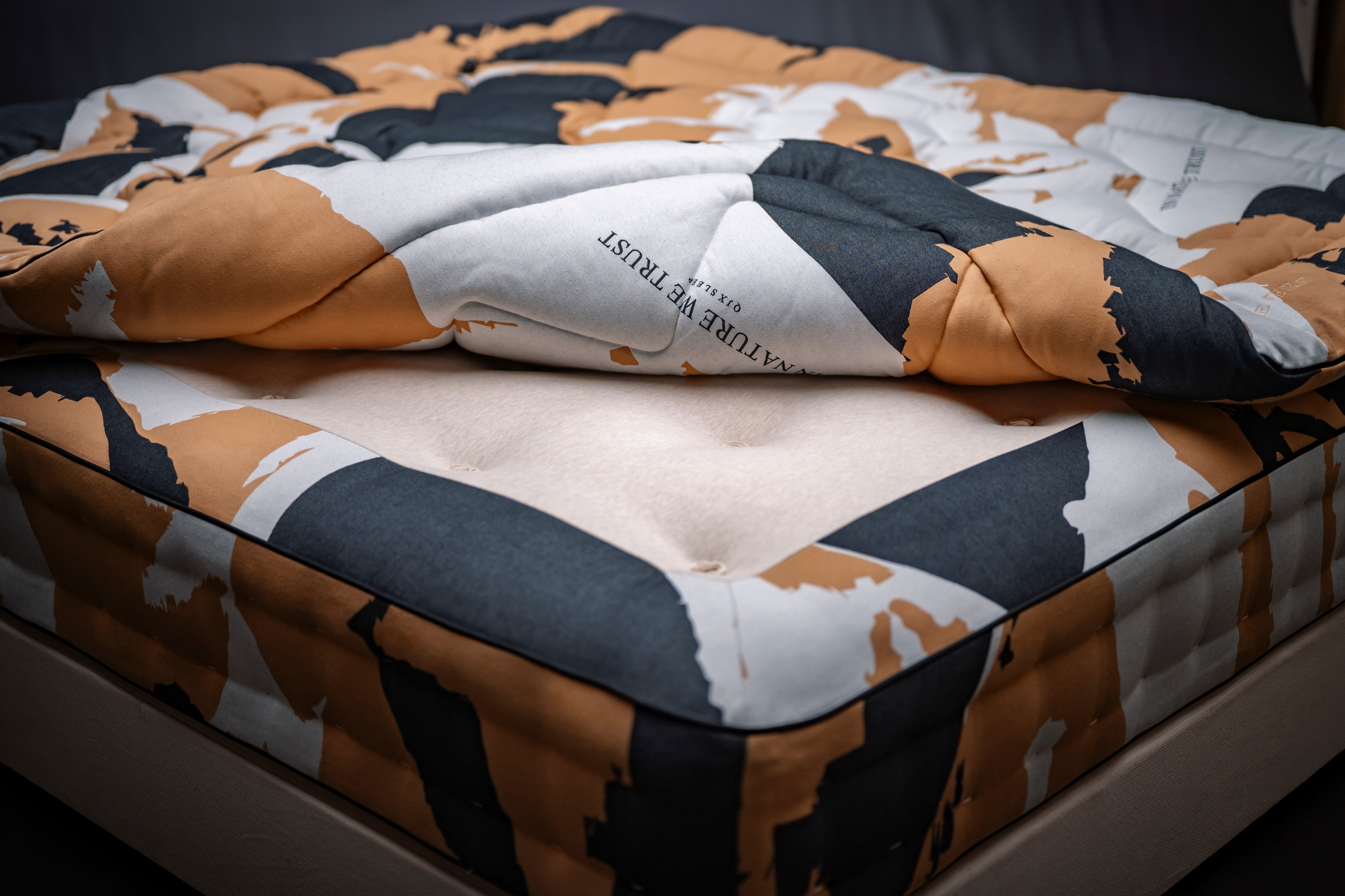 Horsehair mattress  小黄牛